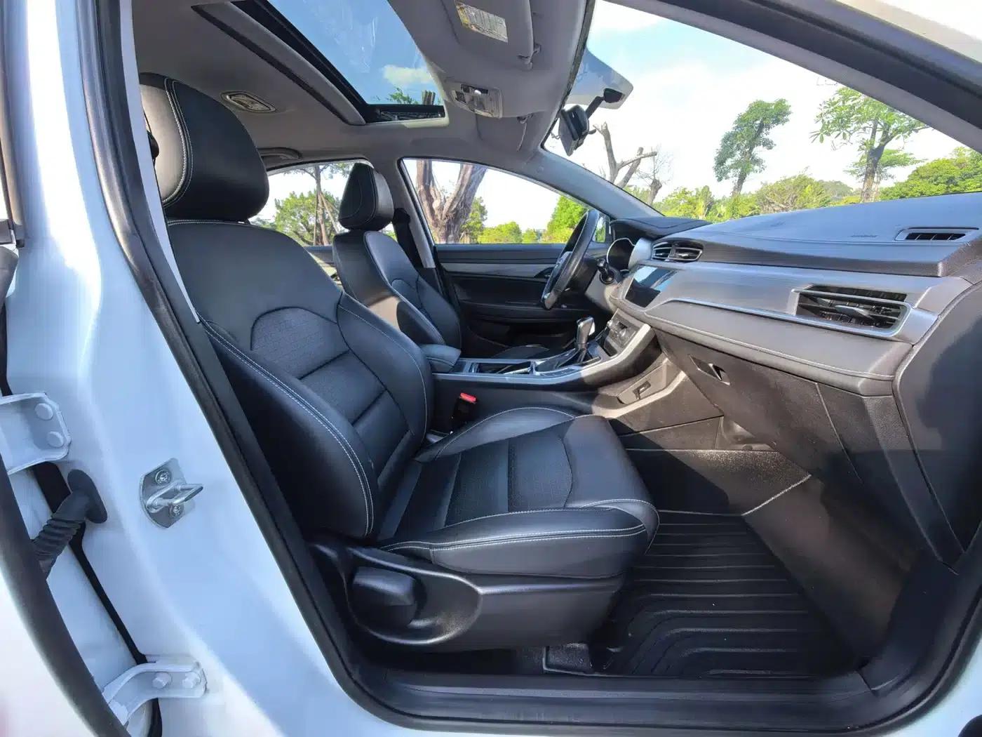 Geely Emgrand 2021 UP 1.5L CVT Luxury Edition — миниатюра 10