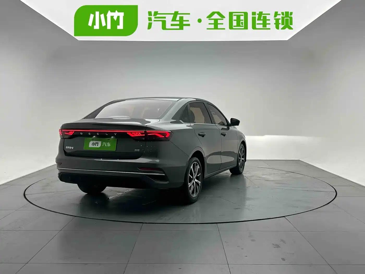 Geely Emgrand 2022 4th Generation 1.5L CVT Flagship Edition — миниатюра 6