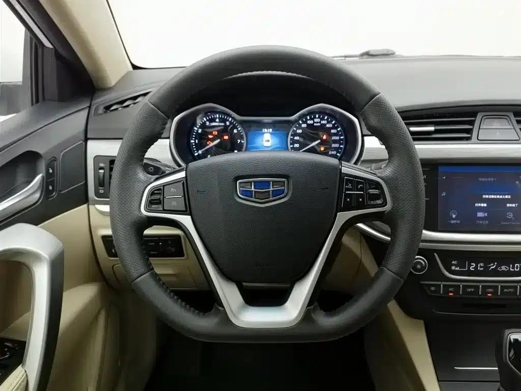Geely Emgrand 2017 Sedan Million Edition 1.5L CVT Luxury Model — миниатюра 11