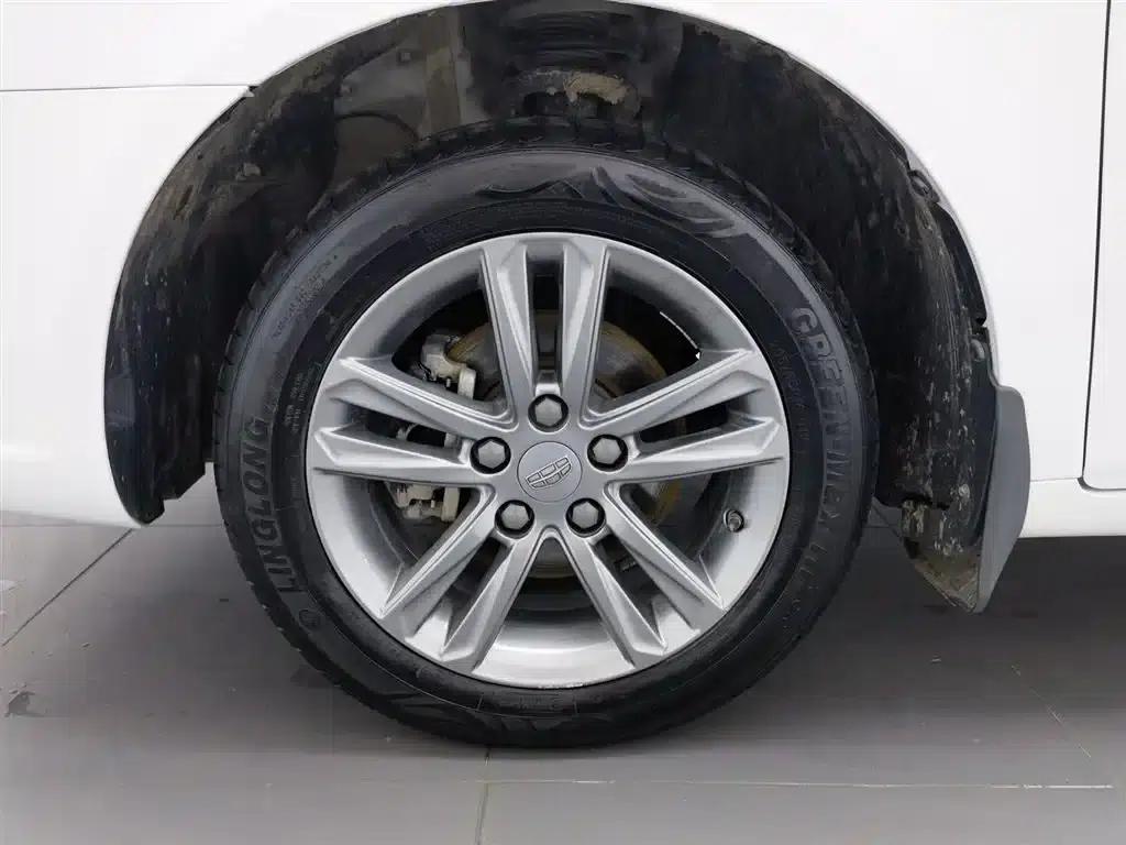 Geely Emgrand 2017 Sedan Million Edition 1.5L Manual Upward Connected Version — миниатюра 17