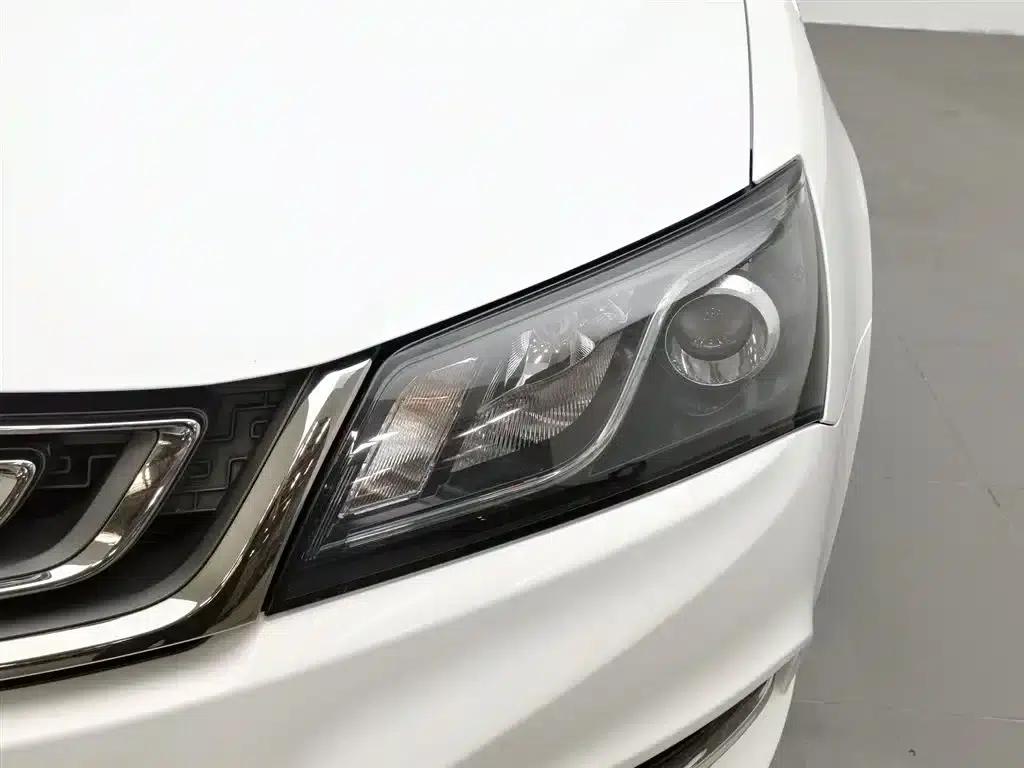 Geely Emgrand 2017 Sedan Million Edition 1.5L Manual Upward Connected Version — миниатюра 7