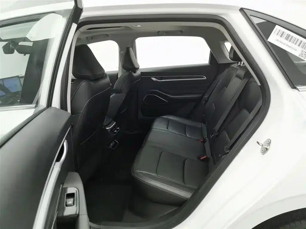 Geely Emgrand 2023 4th Generation Champion Edition 1.5L CVT Premium — миниатюра 15
