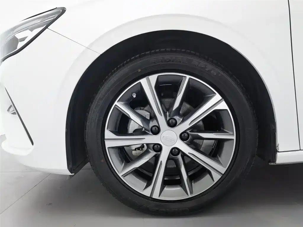 Geely Emgrand 2023 4th Generation Champion Edition 1.5L CVT Premium — миниатюра 17