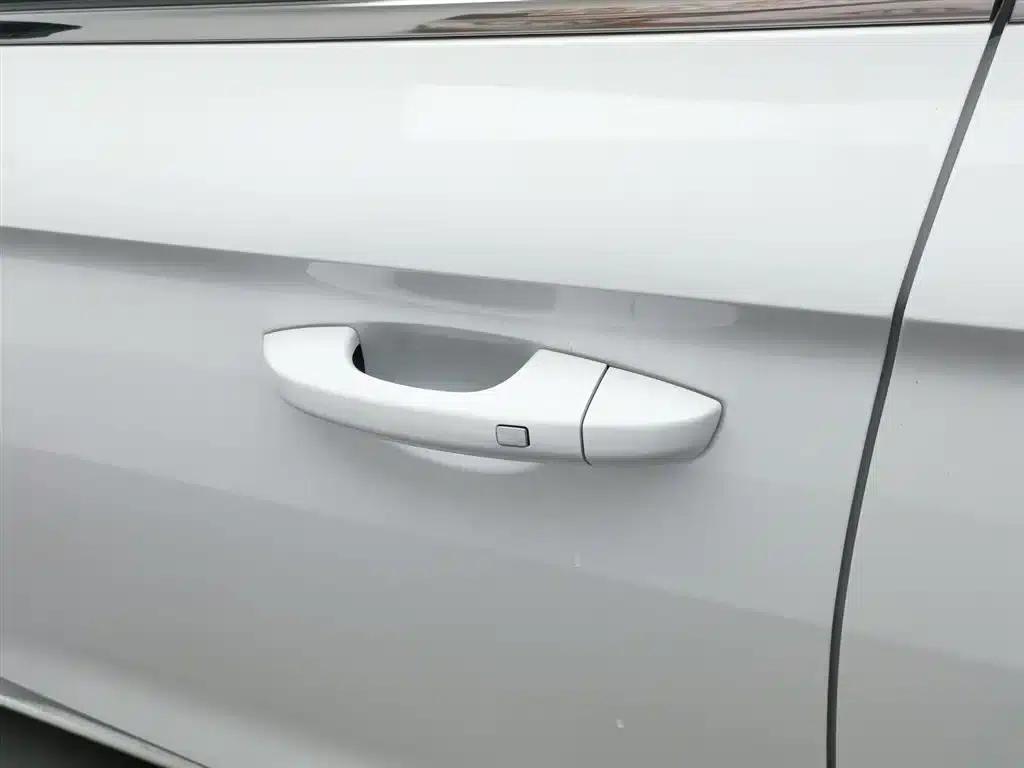 Geely Emgrand 2023 4th Generation Champion Edition 1.5L CVT Premium — миниатюра 18