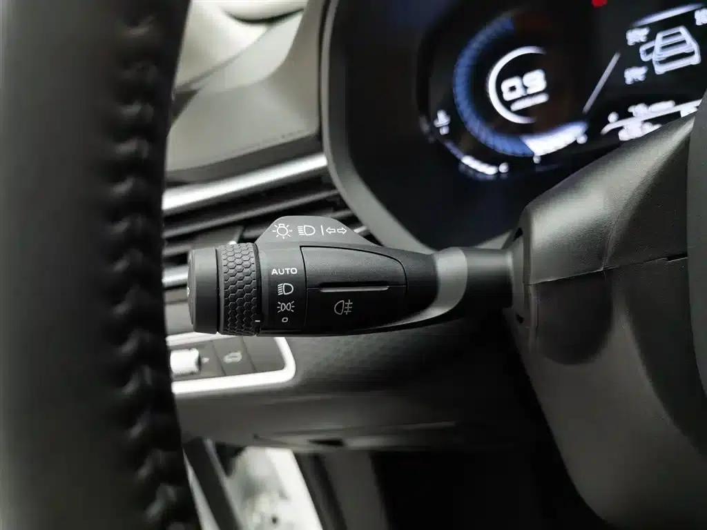 Geely Emgrand 2023 4th Generation Champion Edition 1.5L CVT Premium — миниатюра 21