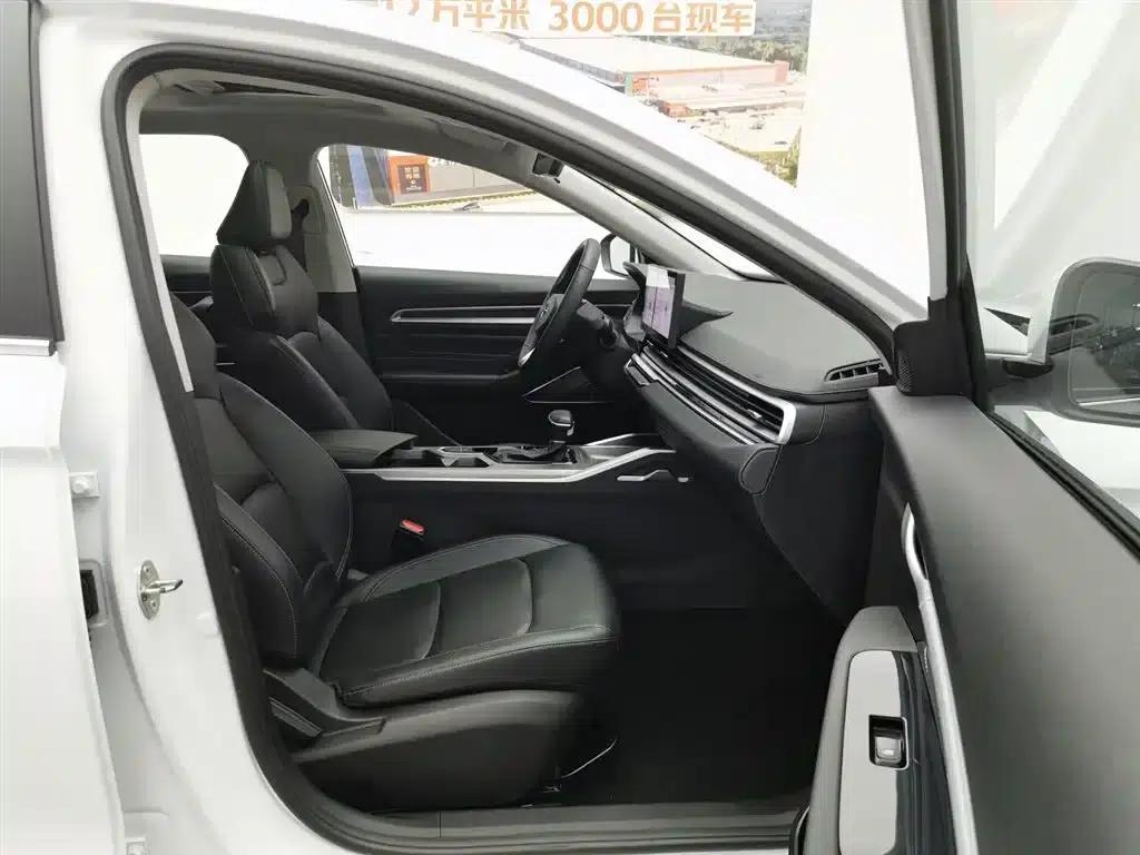 Geely Emgrand 2023 4th Generation Champion Edition 1.5L CVT Premium — миниатюра 23