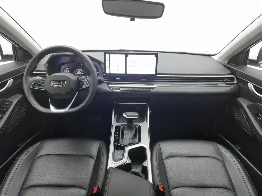 Geely Emgrand 2023 4th Generation Champion Edition 1.5L CVT Premium — миниатюра 5