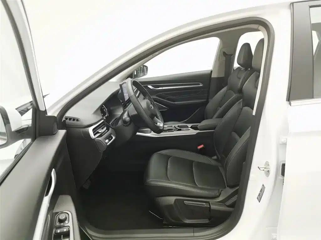 Geely Emgrand 2023 4th Generation Champion Edition 1.5L CVT Premium — миниатюра 10