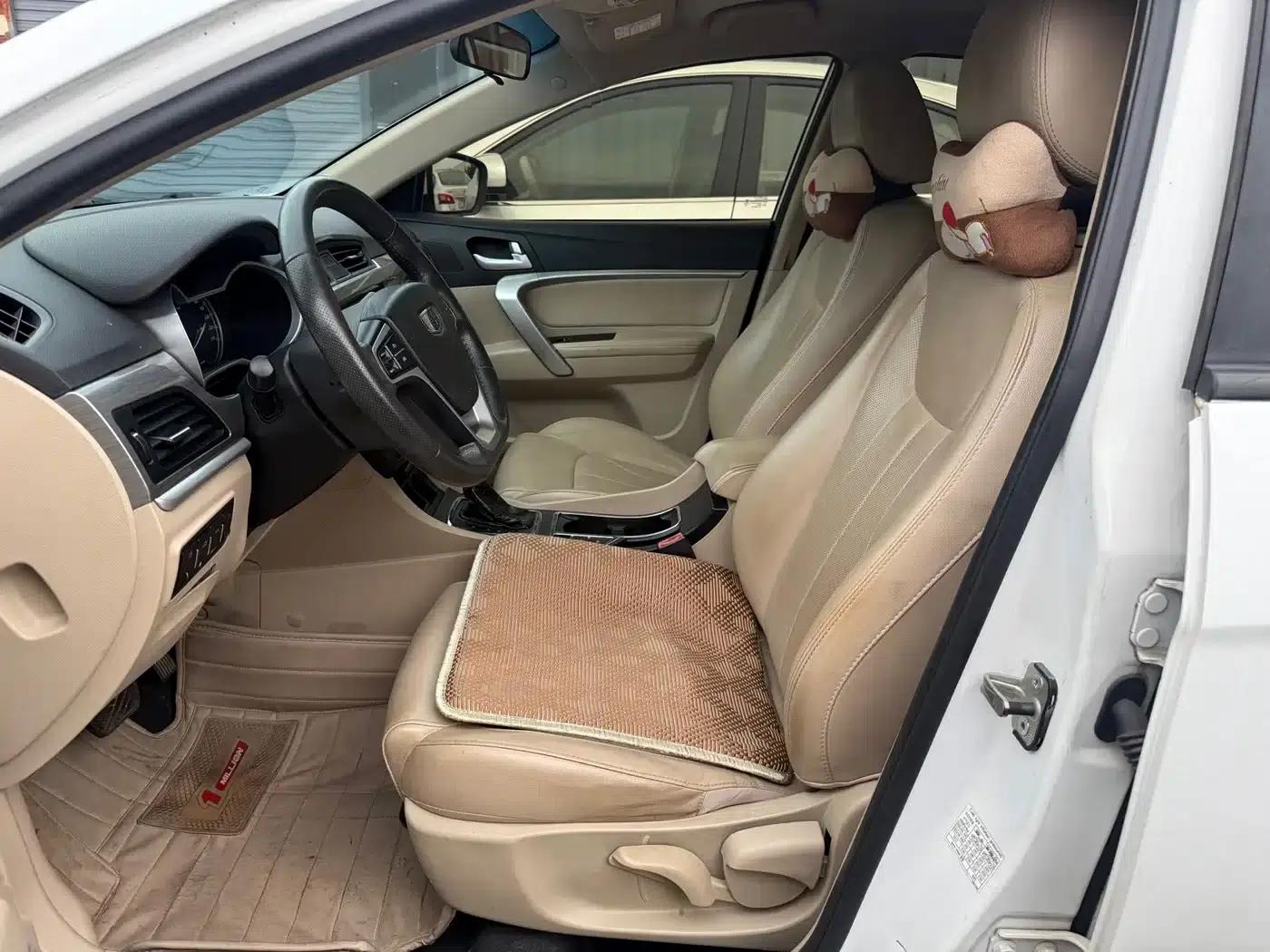 Geely Emgrand 2017 Sedan Million Edition 1.5L CVT Luxury Model — миниатюра 4