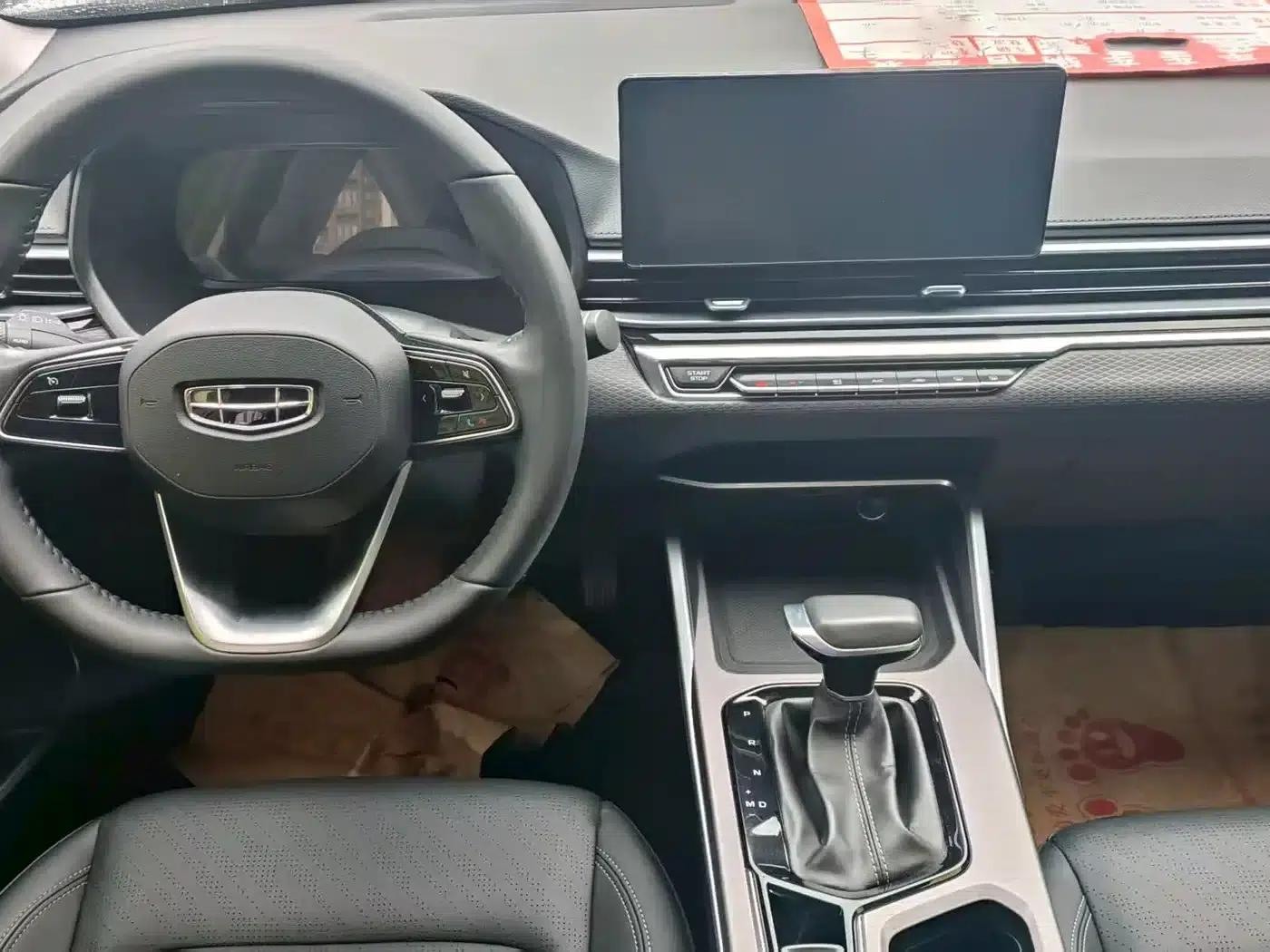 Geely Emgrand 2022 4th Generation 1.5L CVT Luxury Edition — миниатюра 9