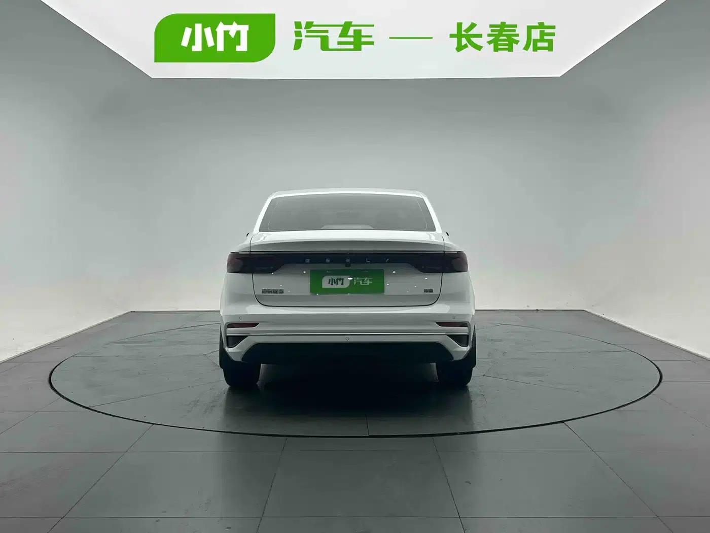 Geely Emgrand 2023 4th Generation Champion Edition 1.5L CVT Premium — миниатюра 4