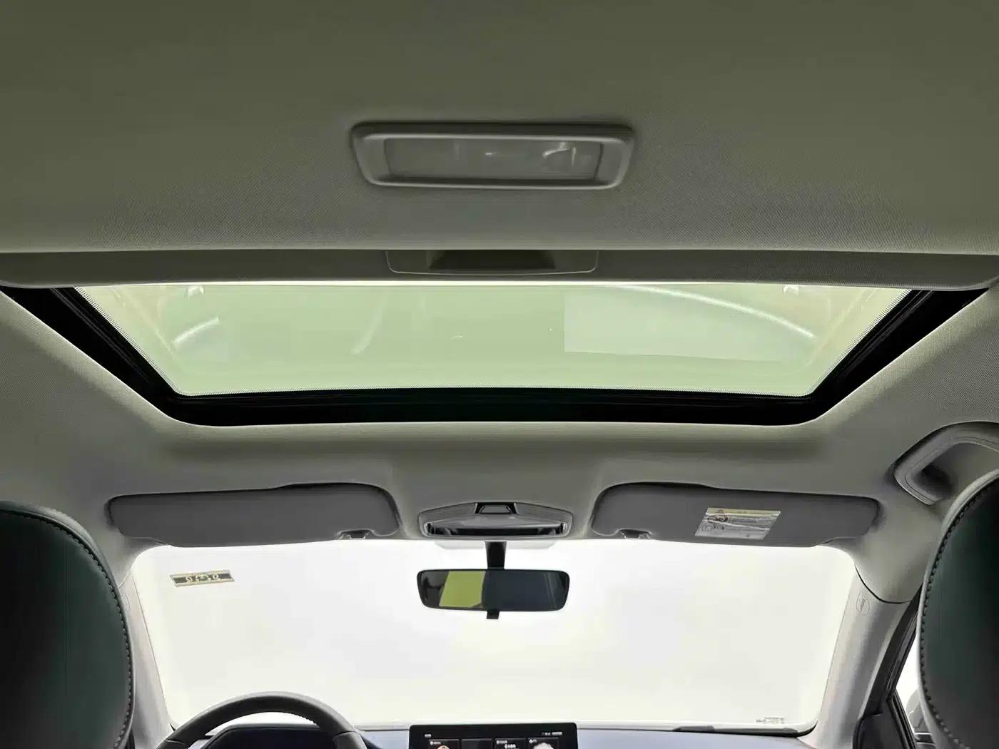 Geely Emgrand 2022 4th Generation 1.5L CVT Flagship Edition — миниатюра 14