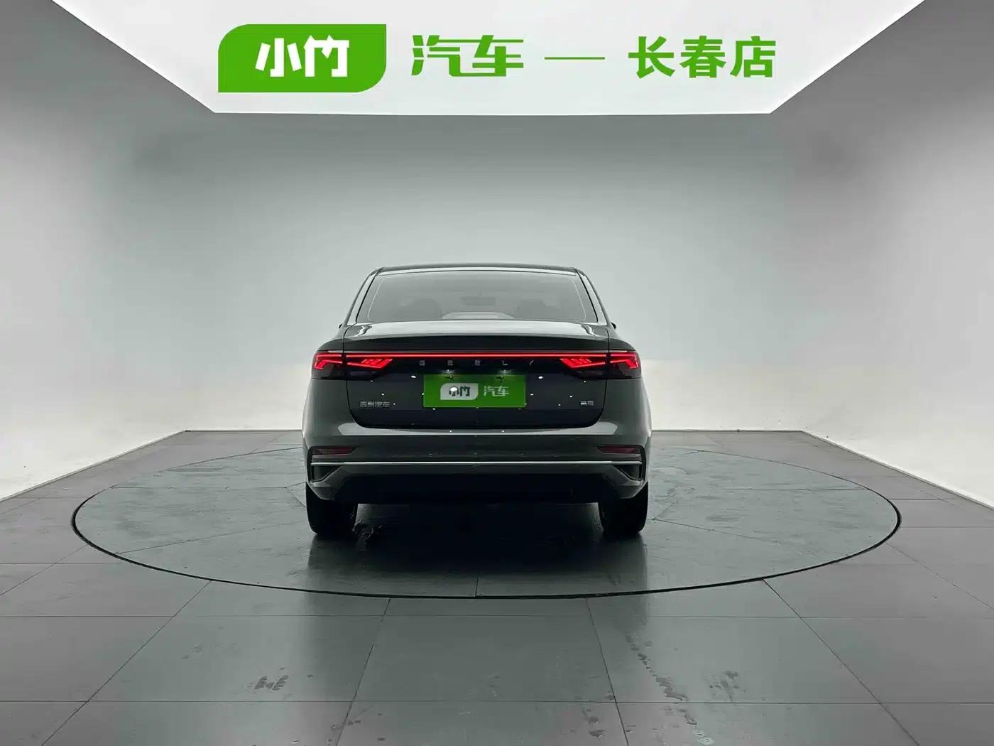 Geely Emgrand 2022 4th Generation 1.5L CVT Flagship Edition — миниатюра 4
