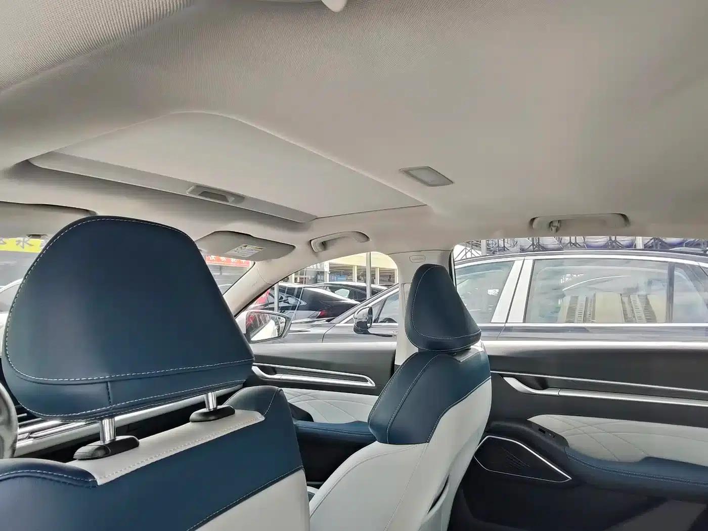 Geely Emgrand 2022 4th Generation 1.5L CVT Premium — миниатюра 6