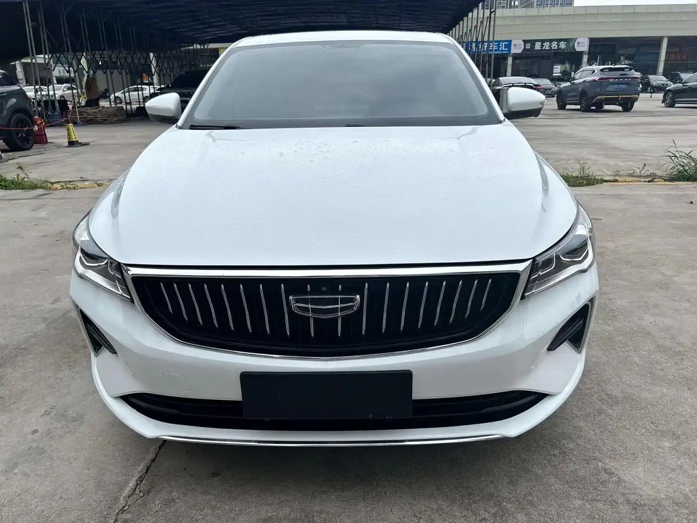 Geely Emgrand 2022 4th Generation 1.5L CVT Luxury Edition — миниатюра 2