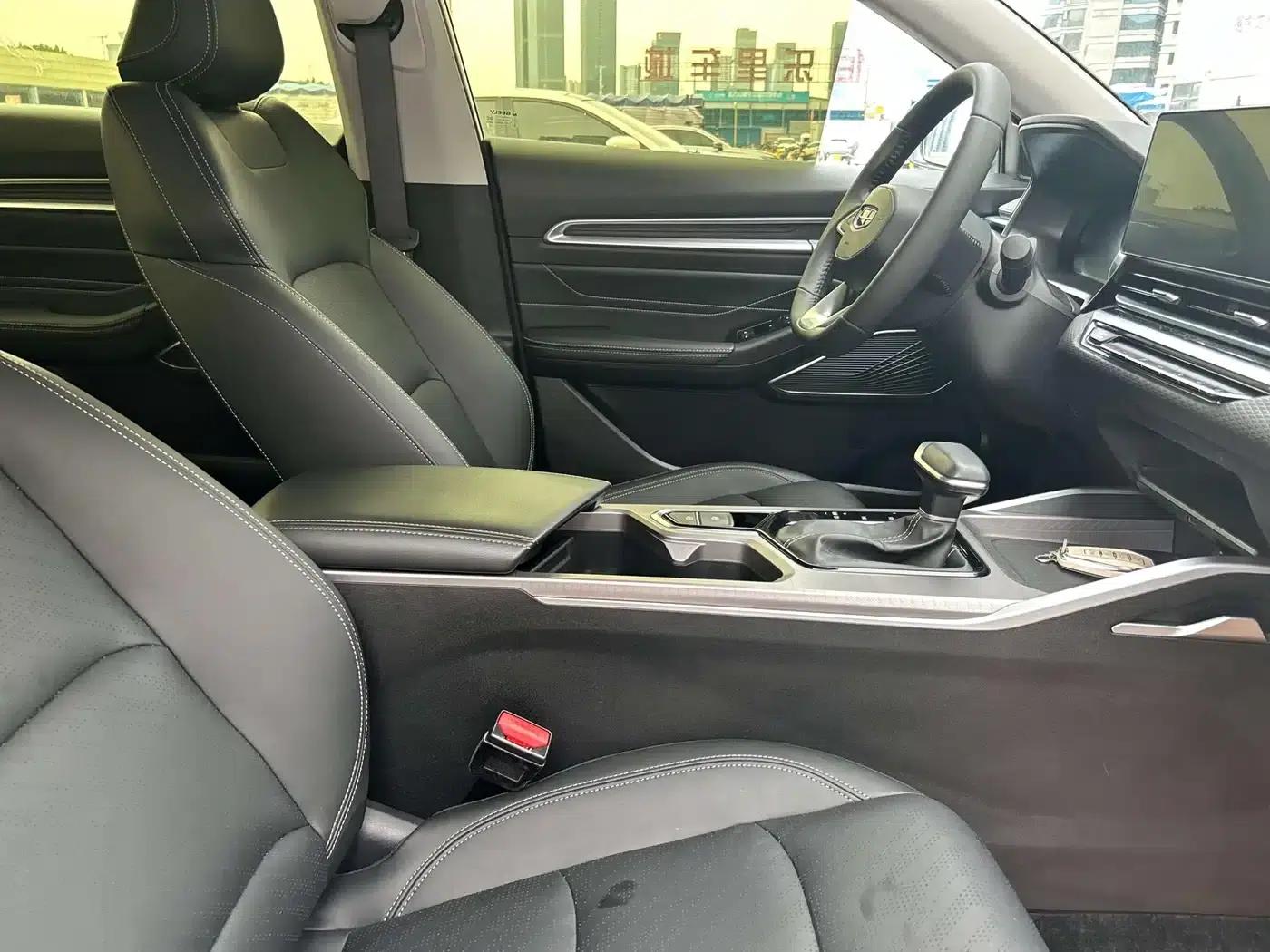 Geely Emgrand 2022 4th Generation 1.5L CVT Luxury Edition — миниатюра 11