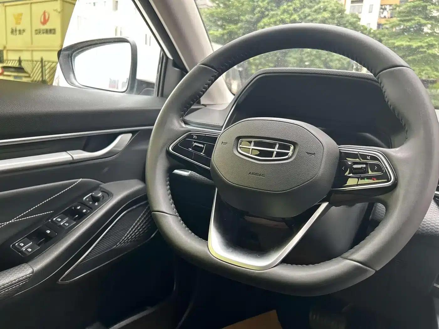 Geely Emgrand 2022 4th Generation 1.5L CVT Luxury Edition — миниатюра 7