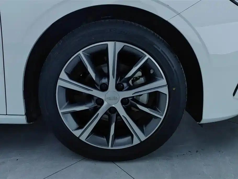 Geely Emgrand 2023 4th Generation Champion Edition 1.5L CVT Premium — миниатюра 6