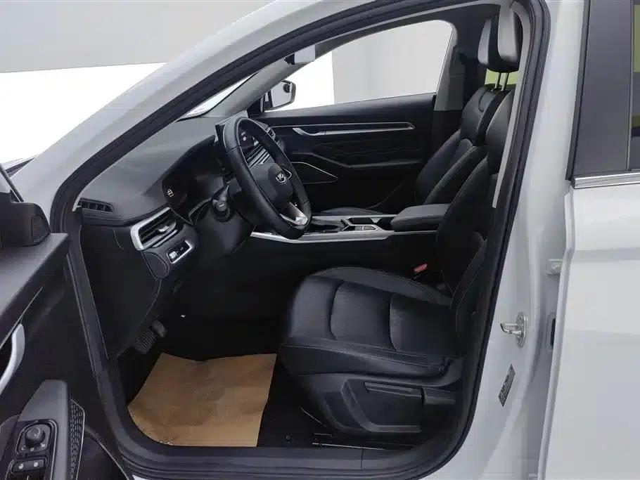 Geely Emgrand 2023 4th Generation Champion Edition 1.5L CVT Premium — миниатюра 9