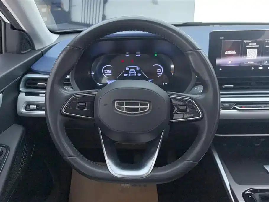 Geely Emgrand 2022 4th Generation 1.5L CVT Flagship Edition — миниатюра 15