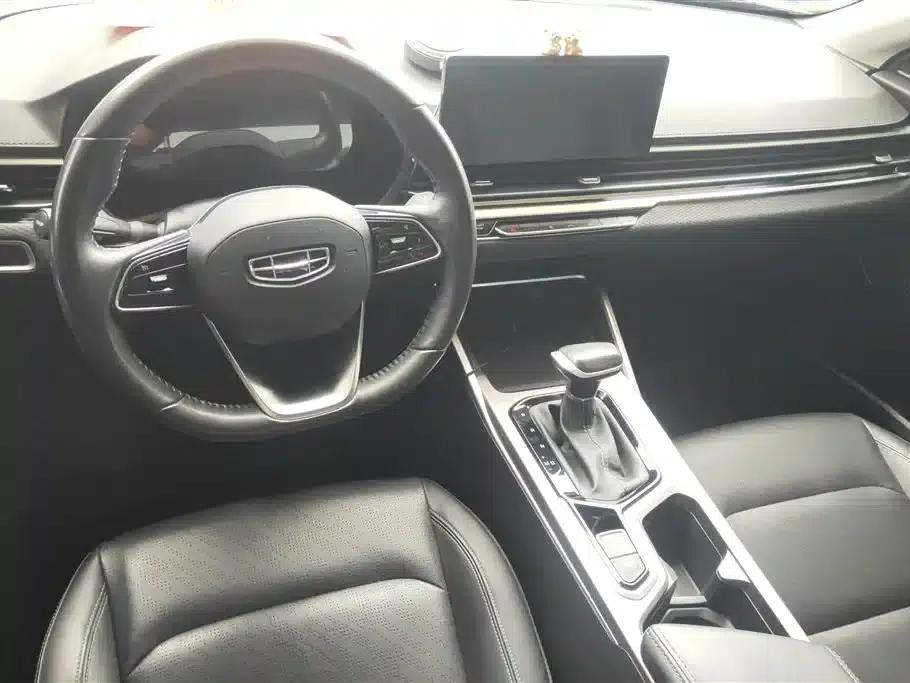 Geely Emgrand 2022 4th Generation 1.5L CVT Premium — миниатюра 12