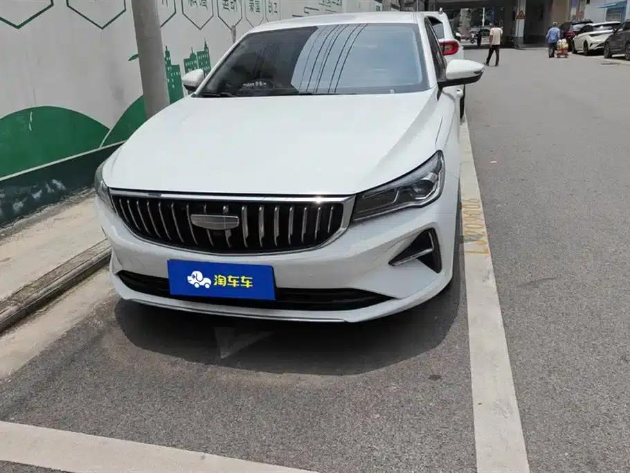 Geely Emgrand 2025 4th Generation 1.5L CVT Dragon Edition — миниатюра 2