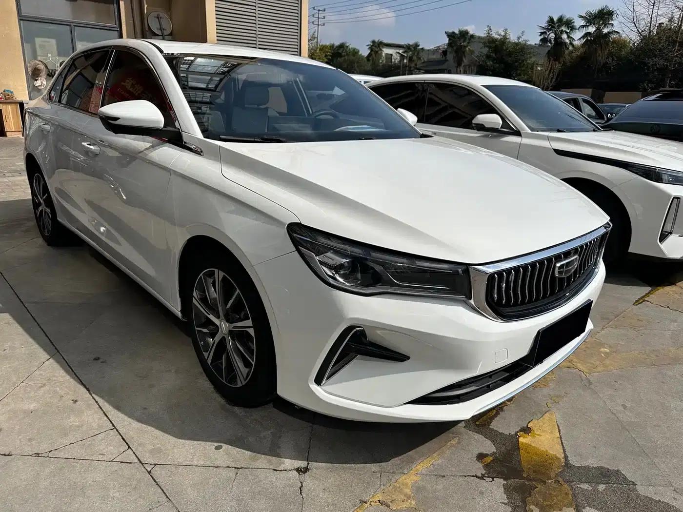 Geely Emgrand 2022 4th Generation 1.5L CVT Elite — миниатюра 3