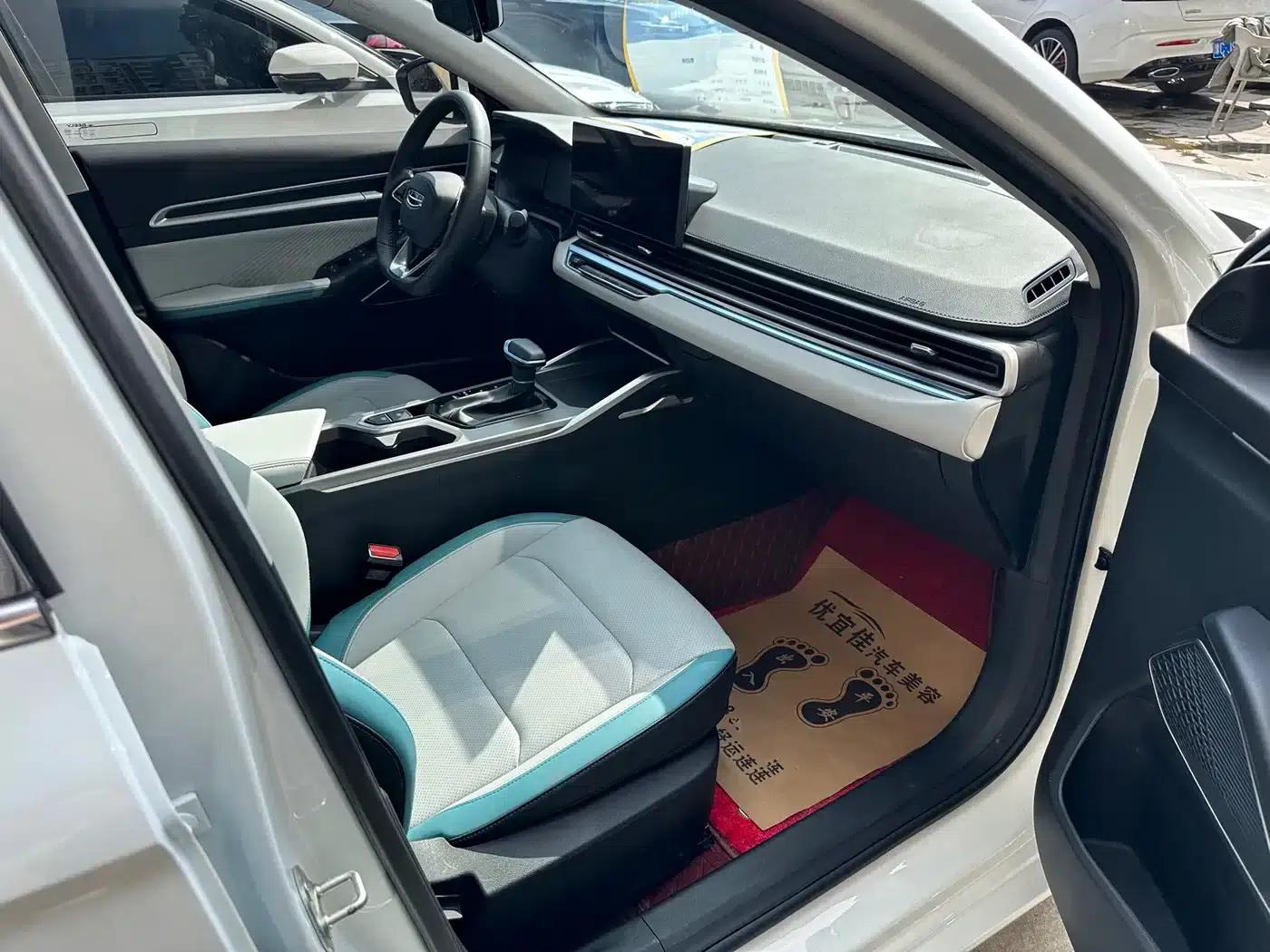 Geely Emgrand 2022 4th Generation 1.5L CVT Elite — миниатюра 6