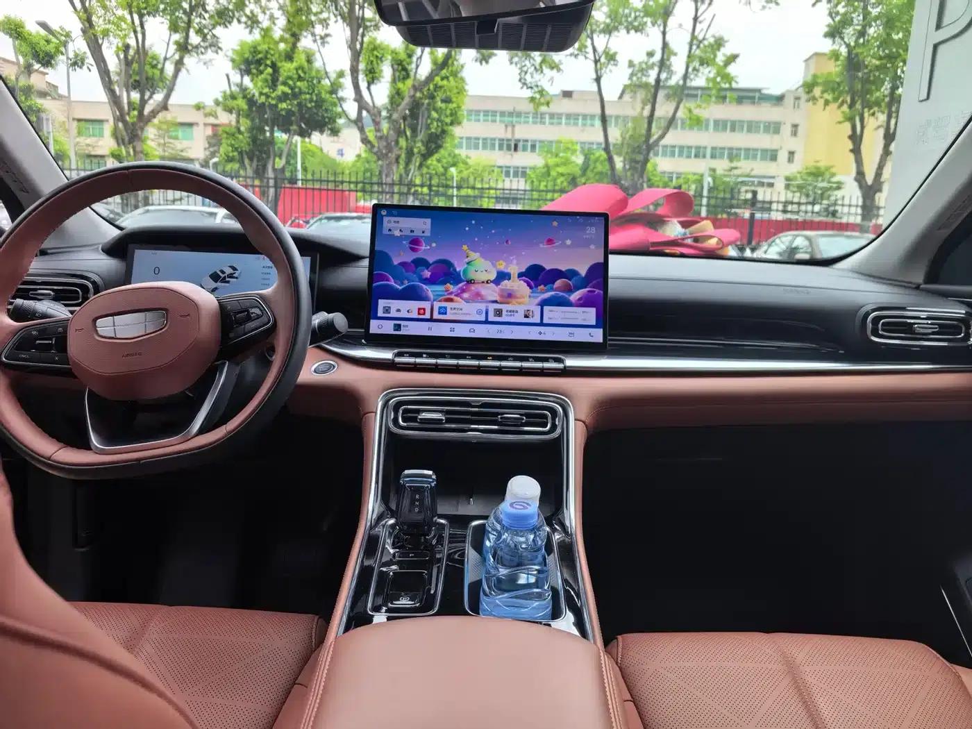 Geely Emgrand 2026 5th Generation 1.5T DCT Flagship Edition — миниатюра 12