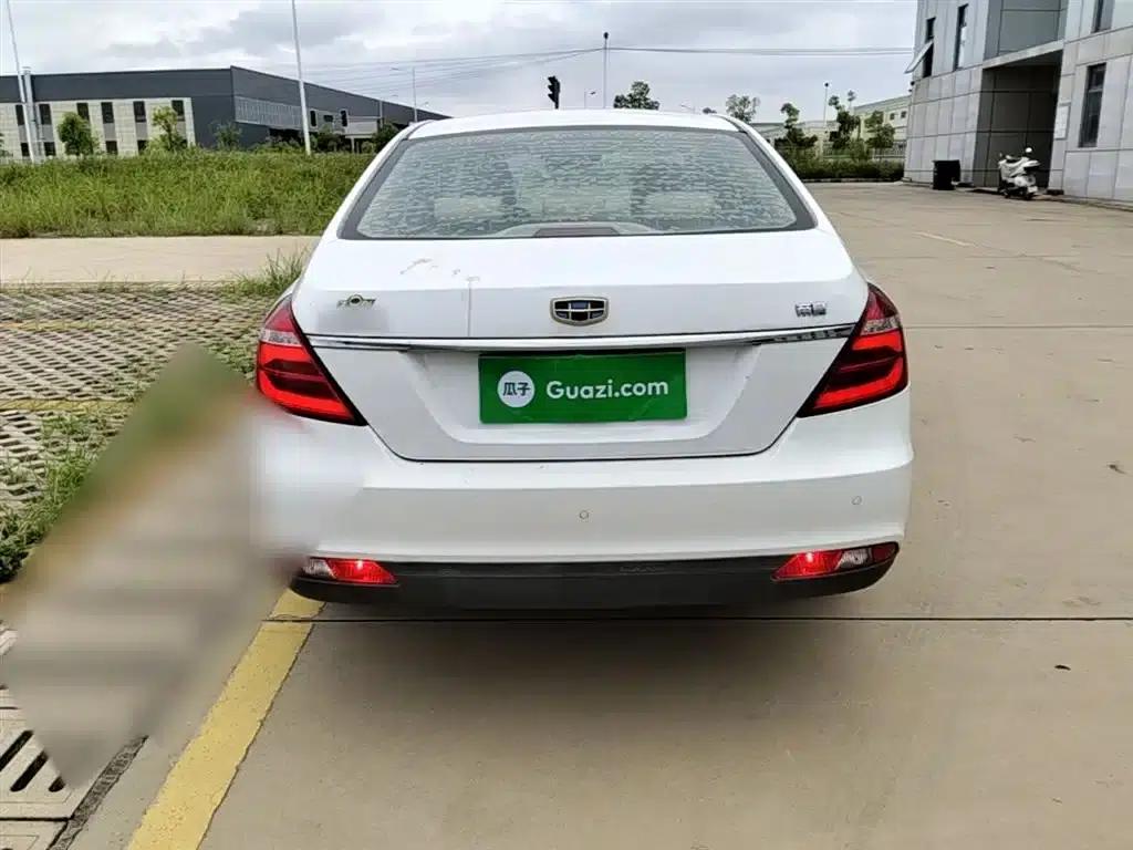 Geely Emgrand 2017 Sedan Million Edition 1.5L CVT Luxury Model — миниатюра 6