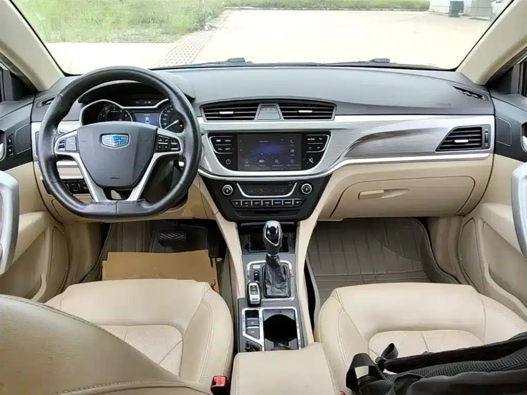 Geely Emgrand 2017 Sedan Million Edition 1.5L CVT Luxury Model — миниатюра 10