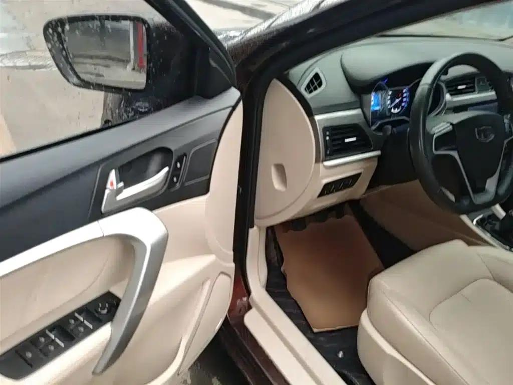 Geely Emgrand 2017 Sedan Million Edition 1.5L Manual Deluxe — миниатюра 16