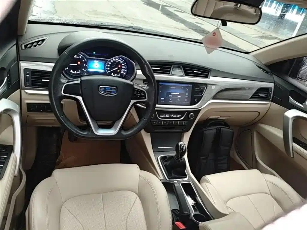 Geely Emgrand 2017 Sedan Million Edition 1.5L Manual Deluxe — миниатюра 10