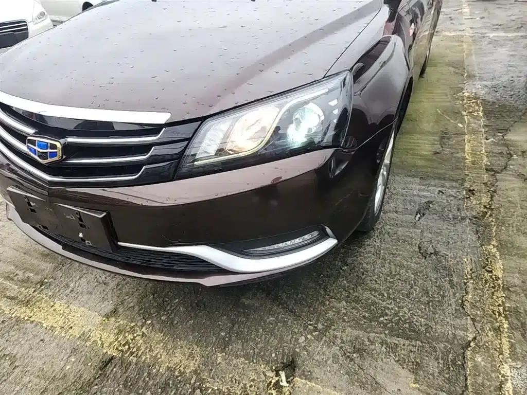 Geely Emgrand 2016 Sedan 1.3T CVT Upgrade Edition — миниатюра 24