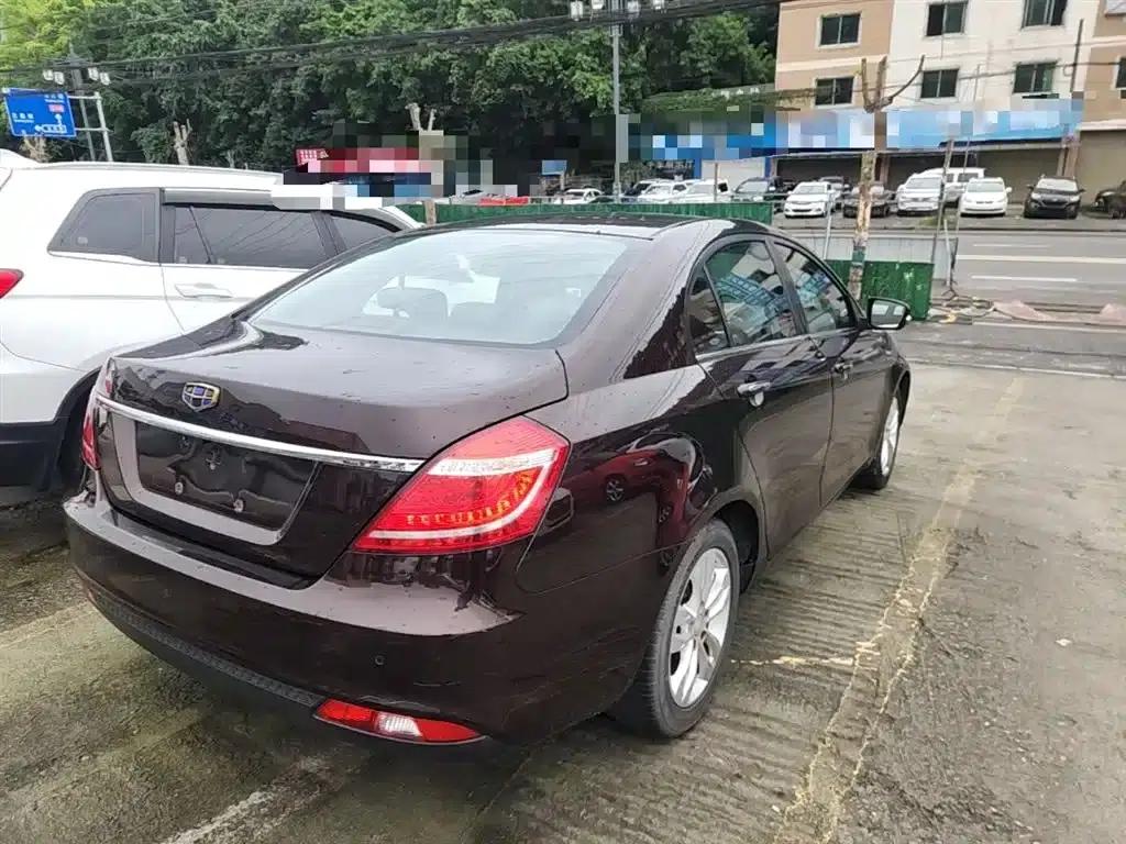 Geely Emgrand 2016 Sedan 1.3T CVT Upgrade Edition — миниатюра 7