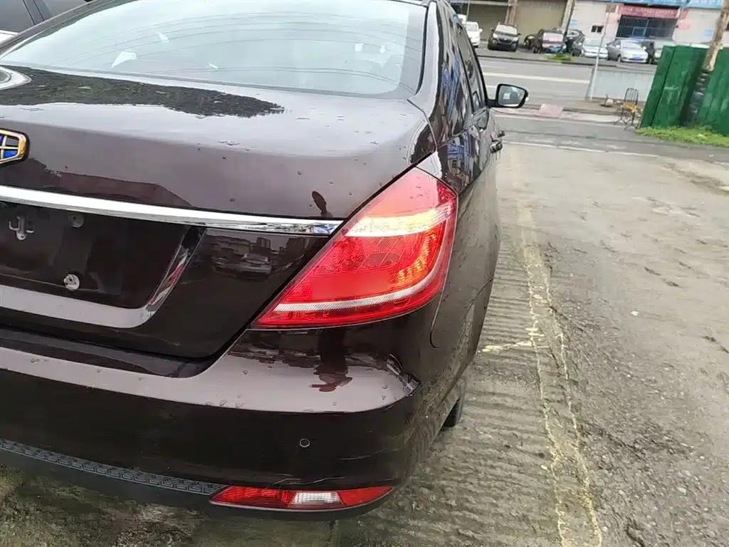 Geely Emgrand 2016 Sedan 1.3T CVT Upgrade Edition — миниатюра 8