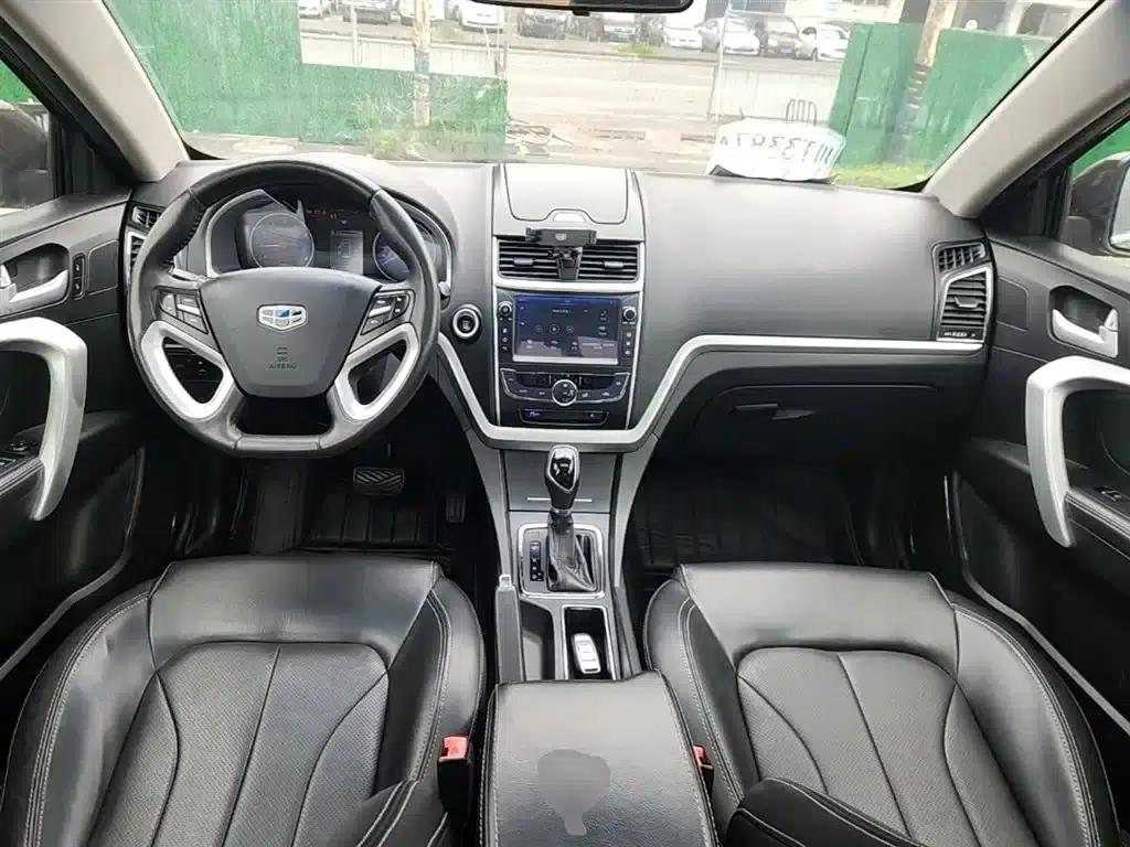 Geely Emgrand 2016 Sedan 1.3T CVT Upgrade Edition — миниатюра 10