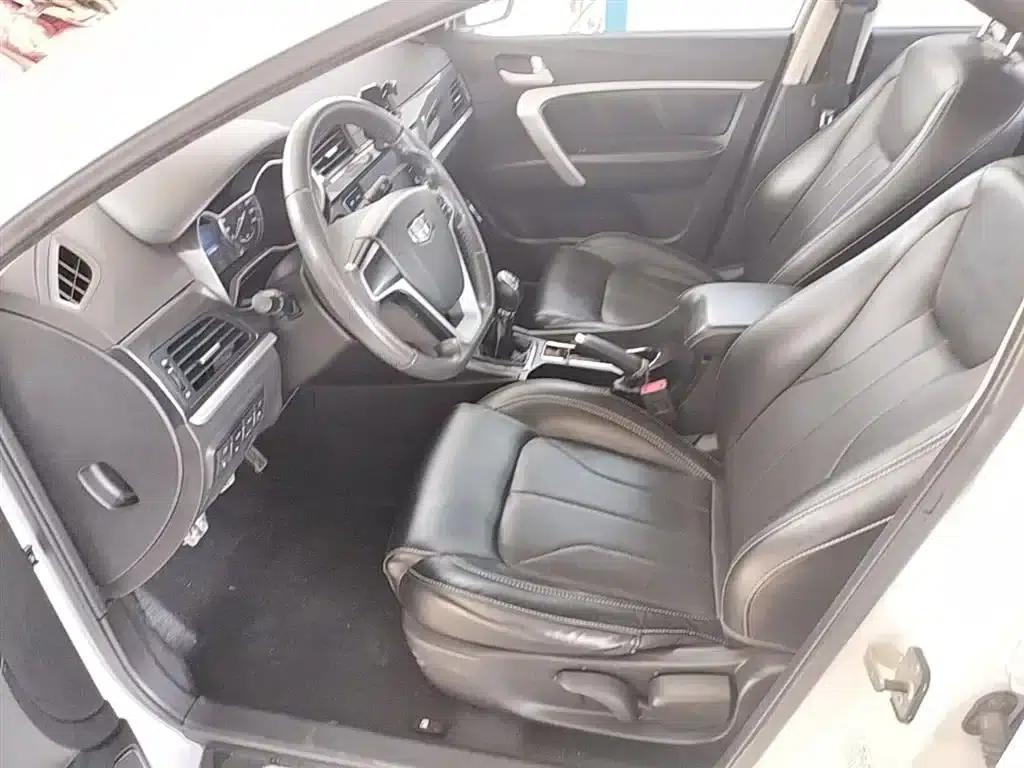 Geely Emgrand 2017 Sedan Million Edition 1.5L Manual Upgrade Version — миниатюра 15