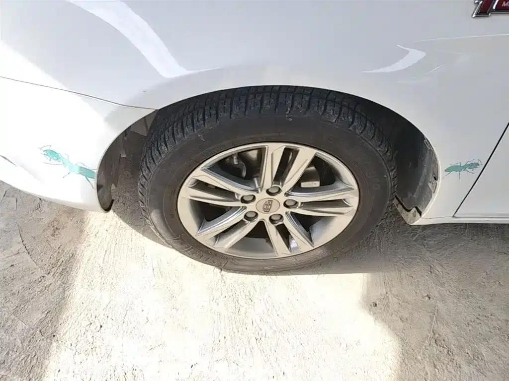 Geely Emgrand 2017 Sedan Million Edition 1.5L Manual Upgrade Version — миниатюра 23