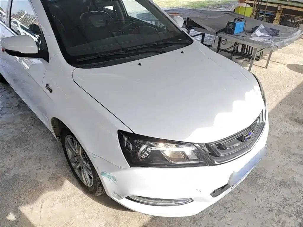 Geely Emgrand 2017 Sedan Million Edition 1.5L Manual Upgrade Version — миниатюра 4