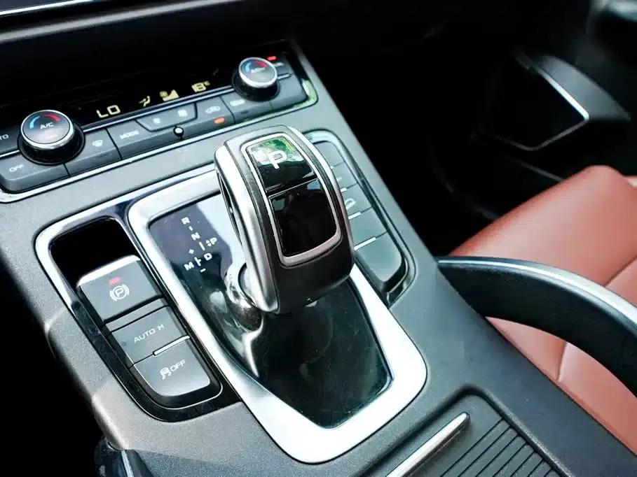 Geely Boyue 2021 1.8TD DCT 2WD Asian Games Edition — миниатюра 13