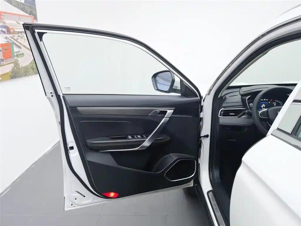 Geely Boyue 2020 1.5TD DCT Intelligent Four-Wheel Drive PRO — миниатюра 8