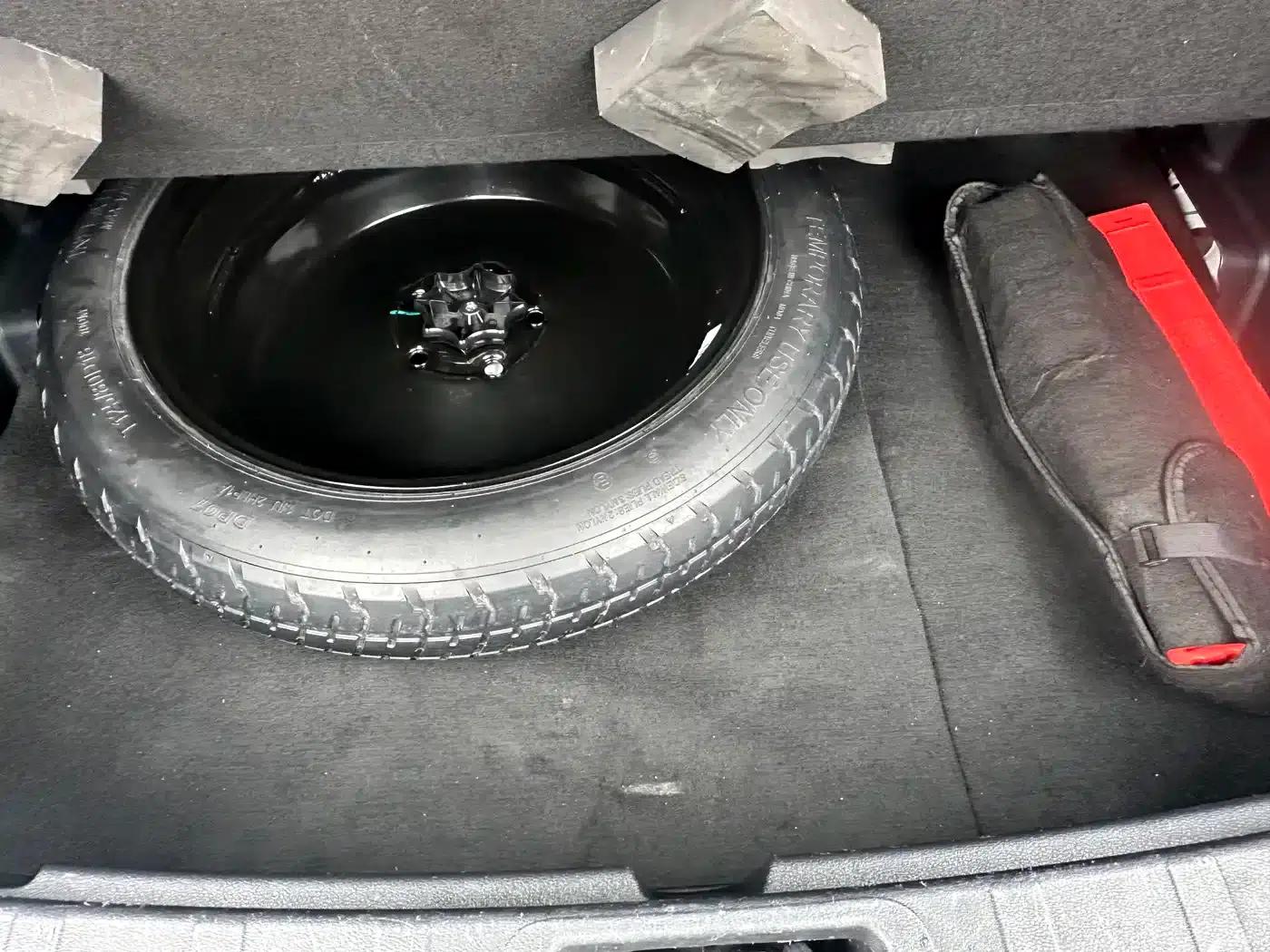 Geely Boyue 2022 Model Boyue X 1.8TD DCT Smart Edition — миниатюра 23