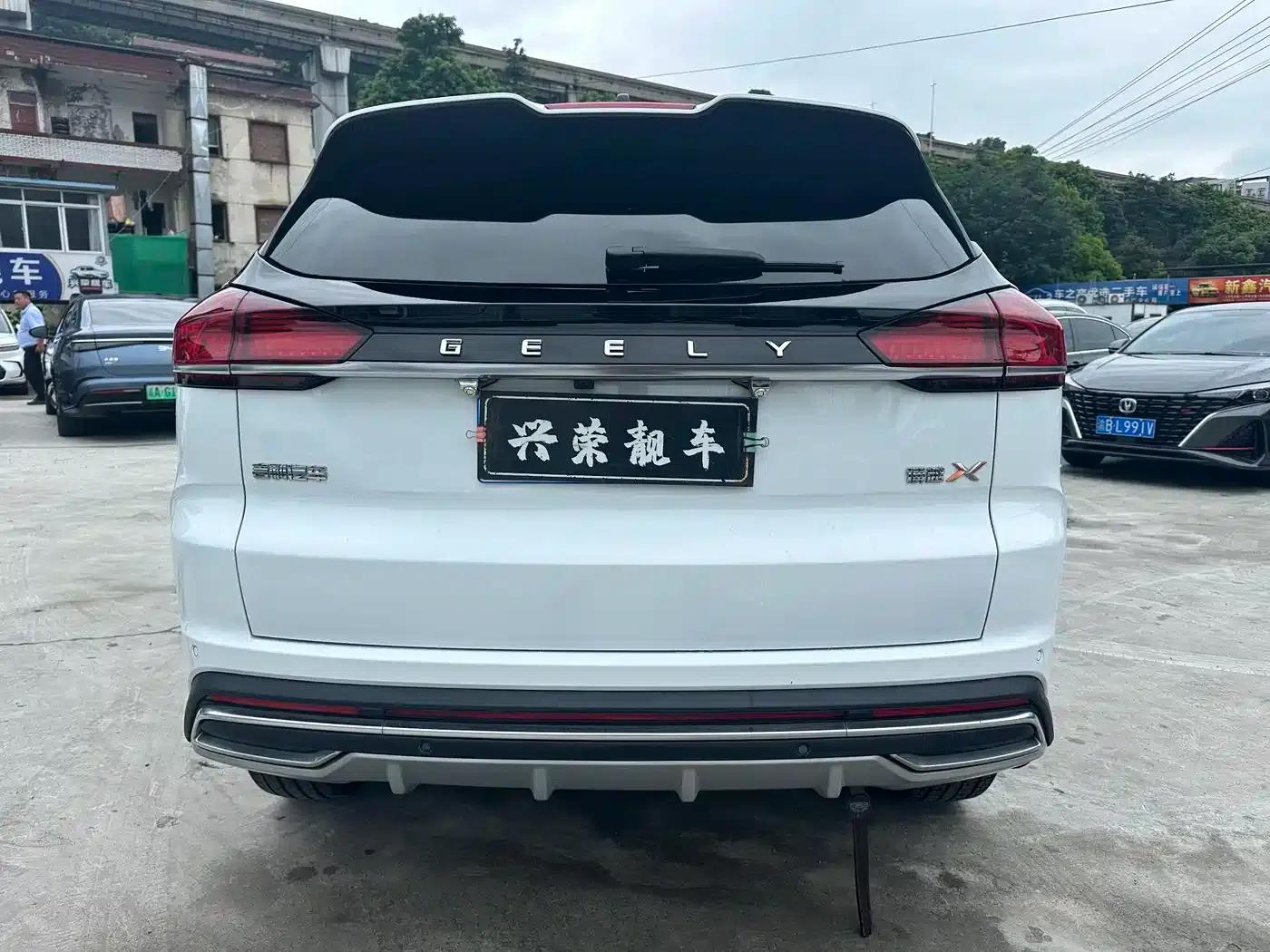 Geely Boyue 2022 Model Boyue X 1.8TD DCT Smart Edition — миниатюра 5