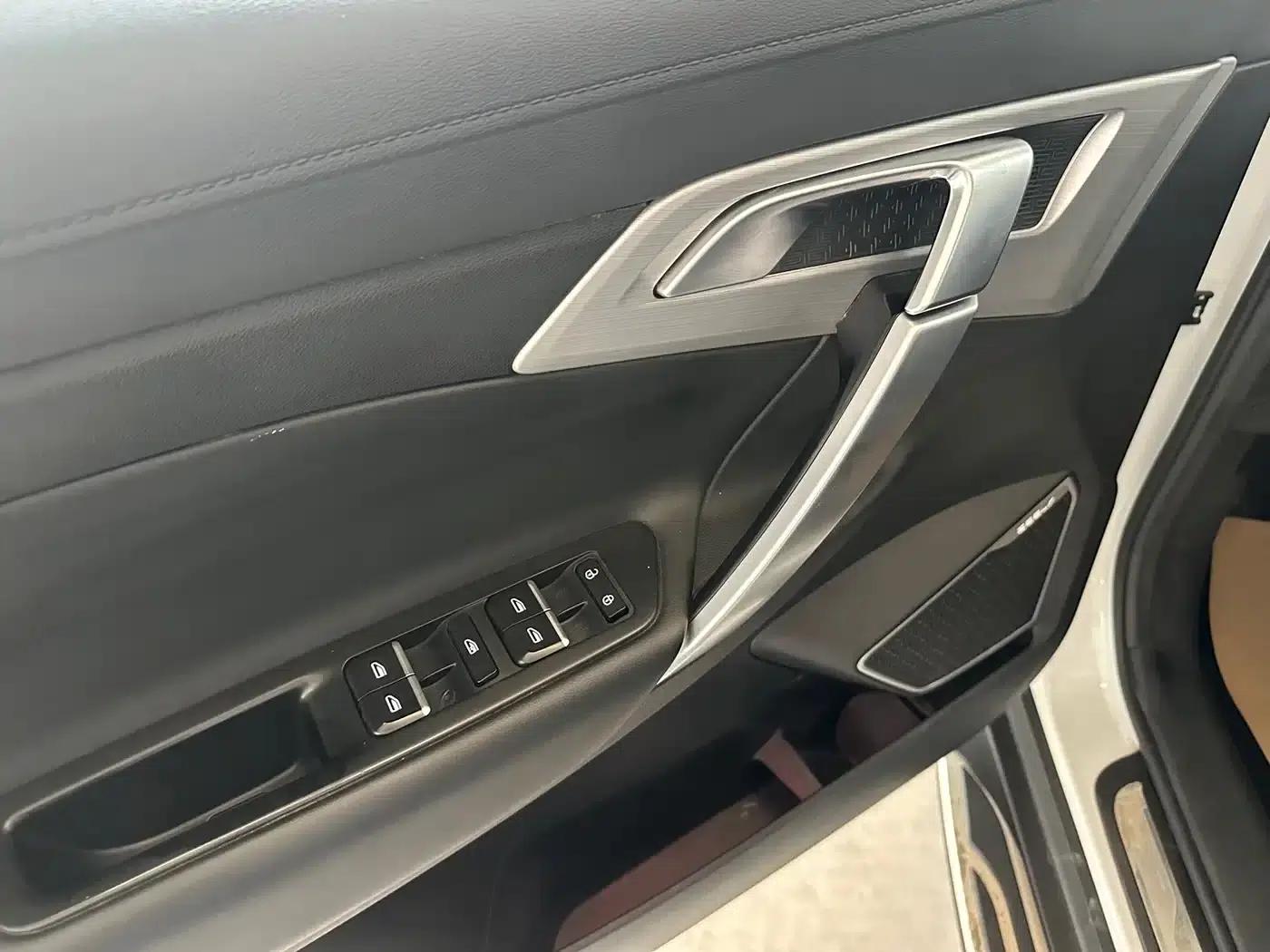 Geely Boyue 2016 1.8TD Automatic Smart Edition — миниатюра 13
