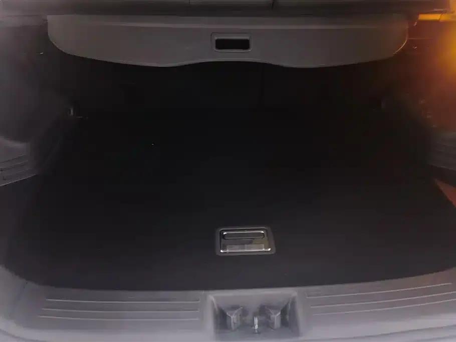 Geely Boyue 2018 1.8TD Automatic 2WD Intelligent Connected 4G Edition — миниатюра 4