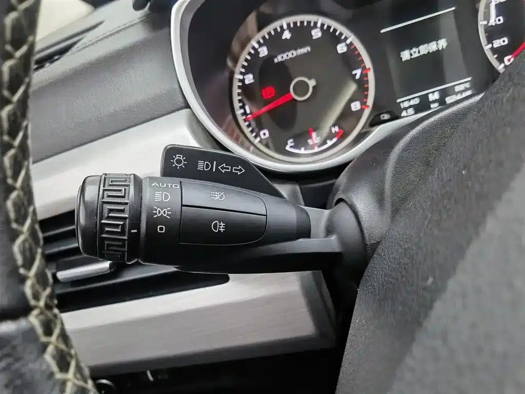 Geely Boyue 2018 1.8TD Manual 2WD Smart Edition — миниатюра 21