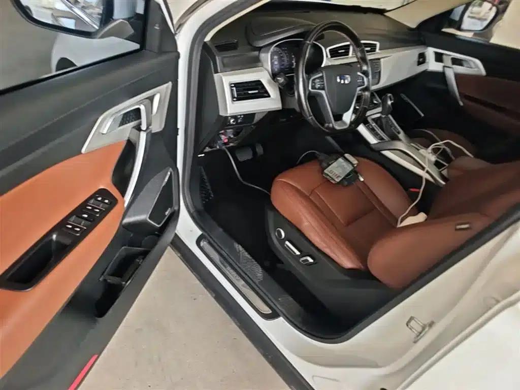 Geely Boyue 2018 1.8TD Automatic AWD Smart Supreme 4G Connected Edition — миниатюра 16