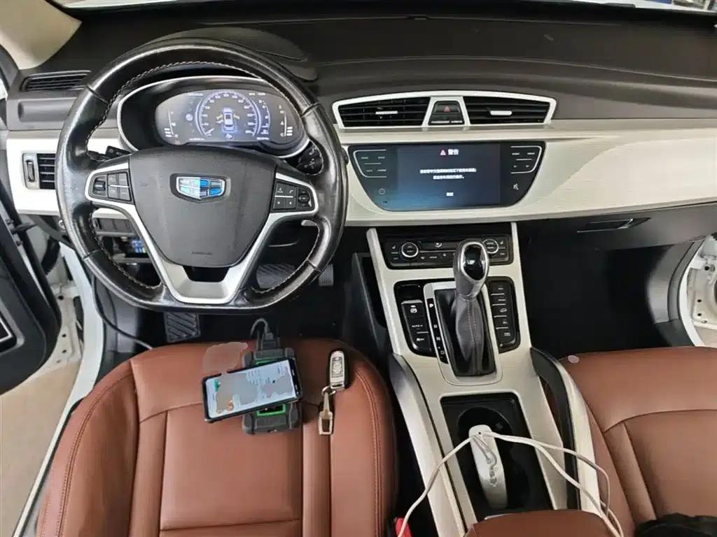 Geely Boyue 2018 1.8TD Automatic AWD Smart Supreme 4G Connected Edition — миниатюра 10