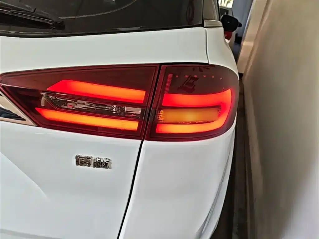 Geely Boyue 2018 1.8TD Automatic 2WD Smart Edition — миниатюра 8